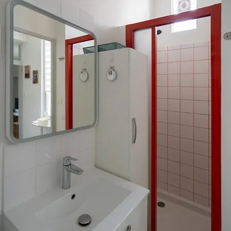 Helmer Ding Lägenhet Angers