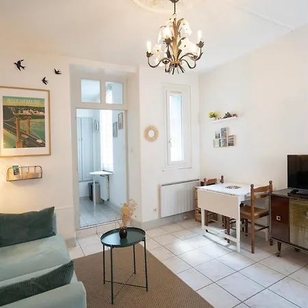 Helmer Ding شقة أنجير